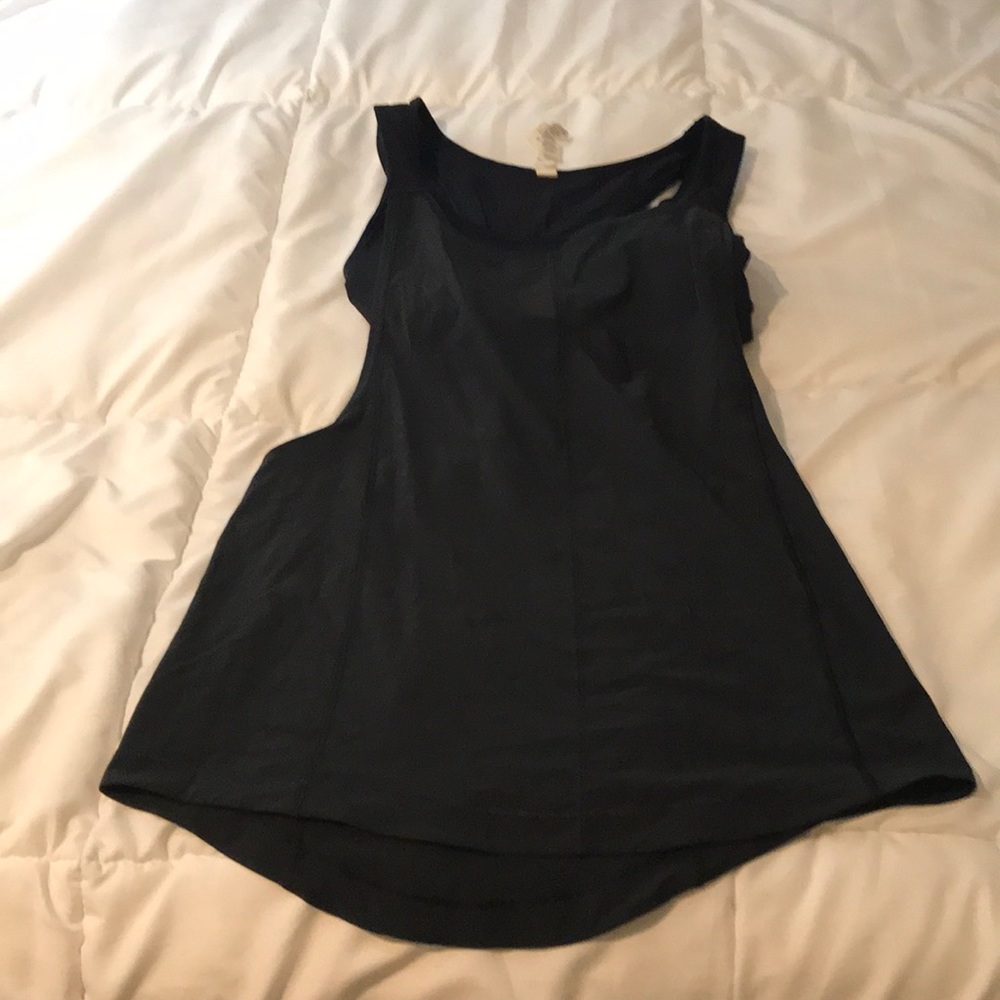 Lululemon Black Workout Top w Built In Sports Bra